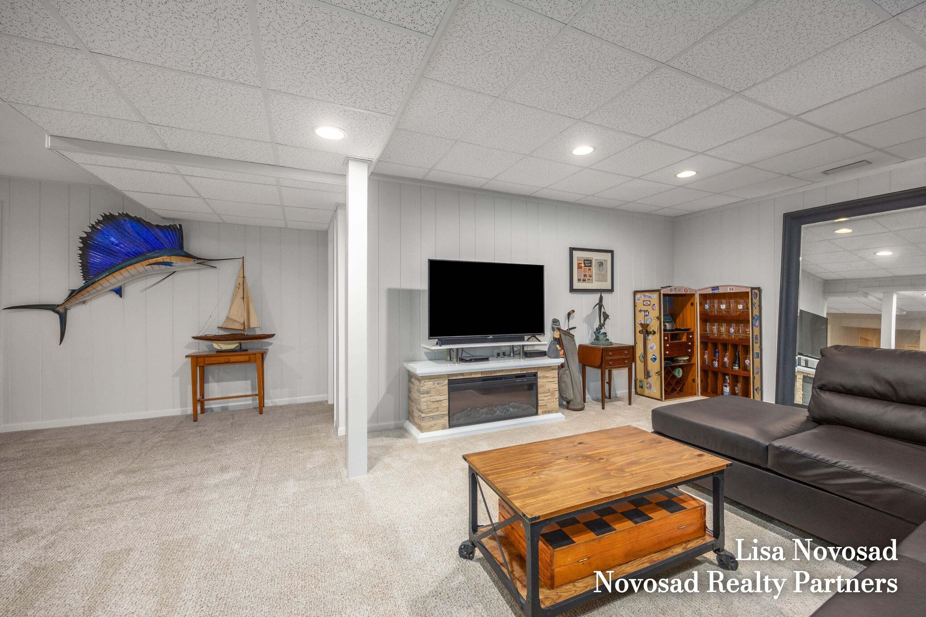 3589 Charlevoix Drive SE Grand Rapids MI 49546
