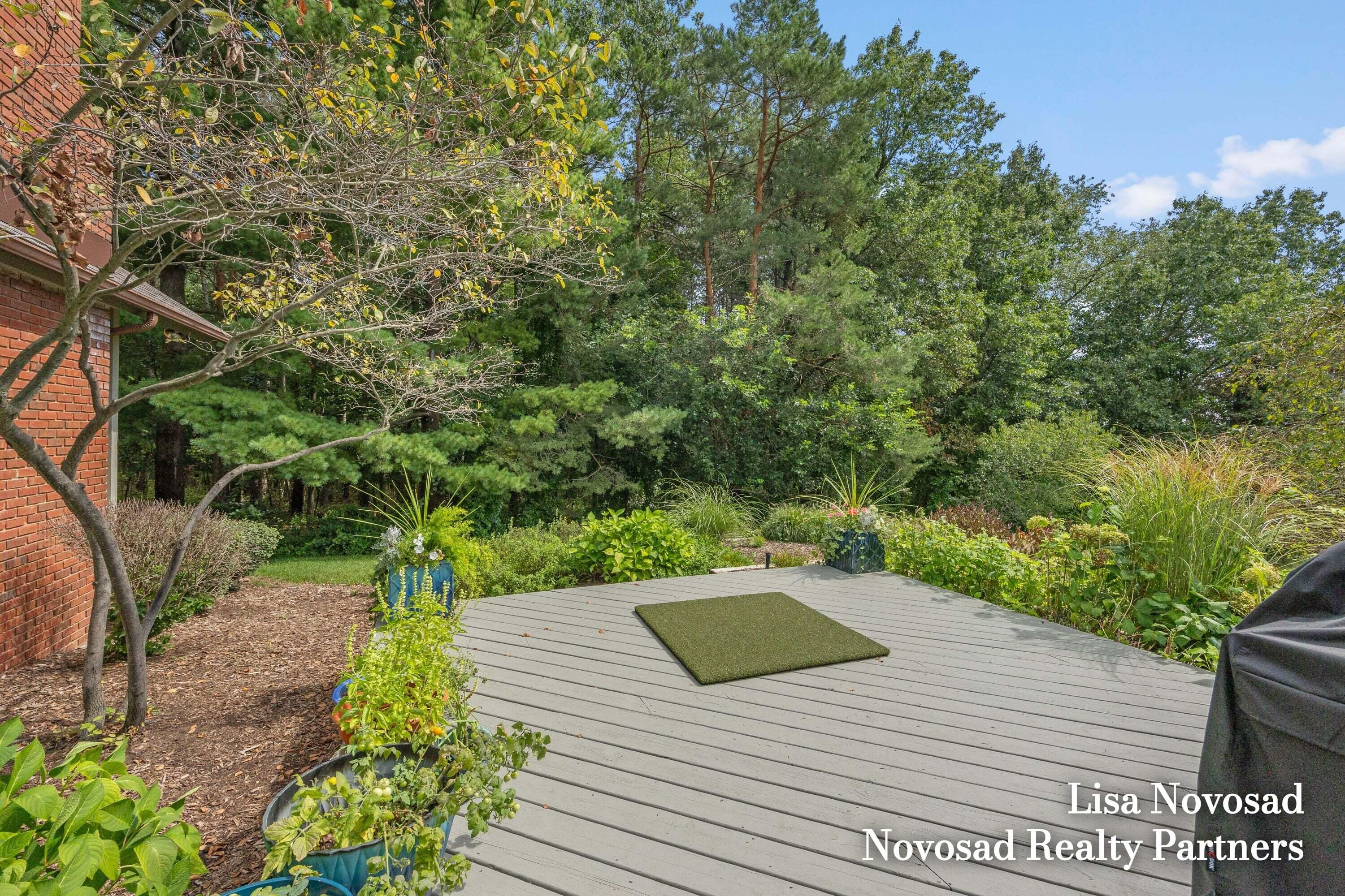 3589 Charlevoix Drive SE Grand Rapids MI 49546
