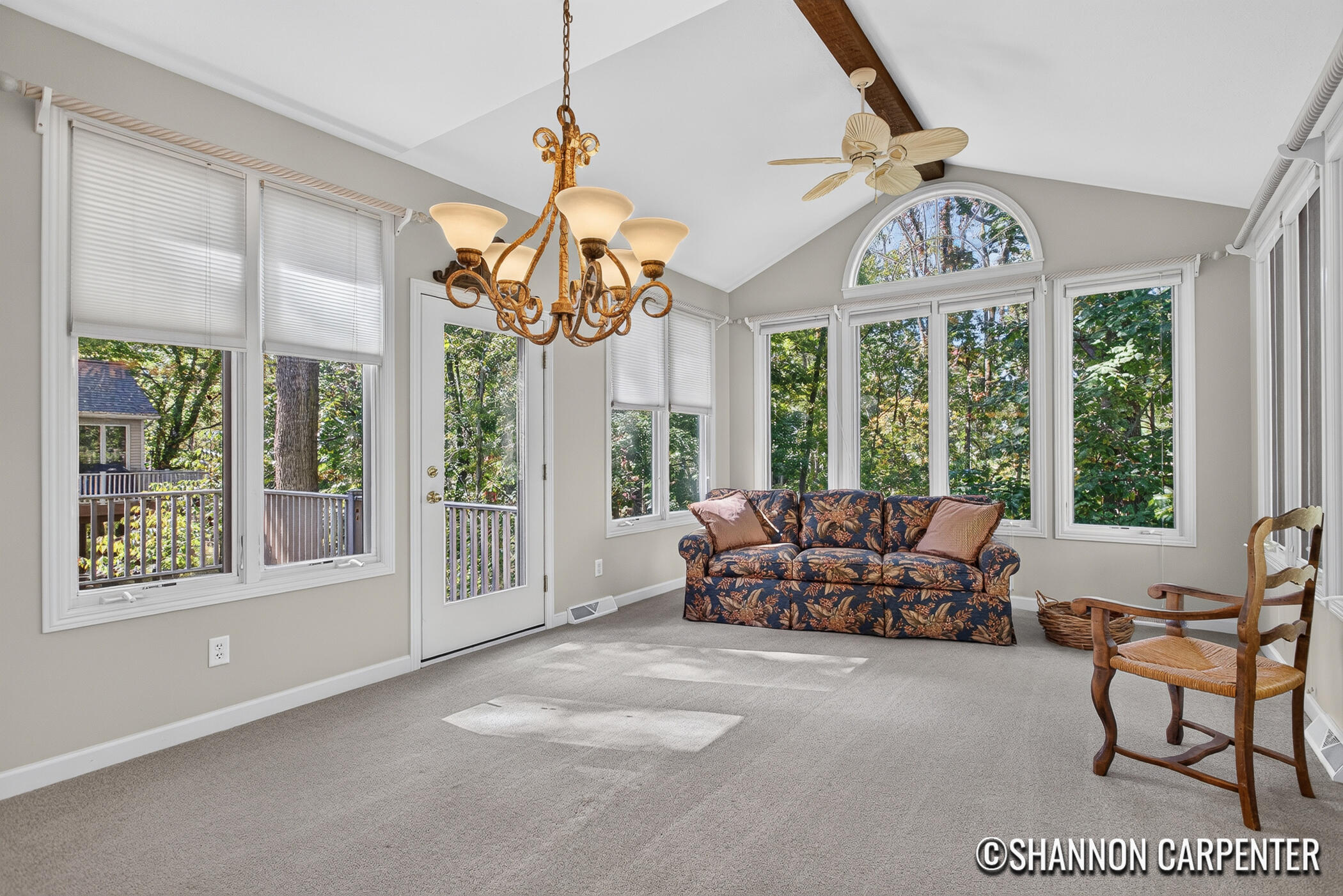 1901 Oakleigh Woods Drive NW Grand Rapids MI 49504