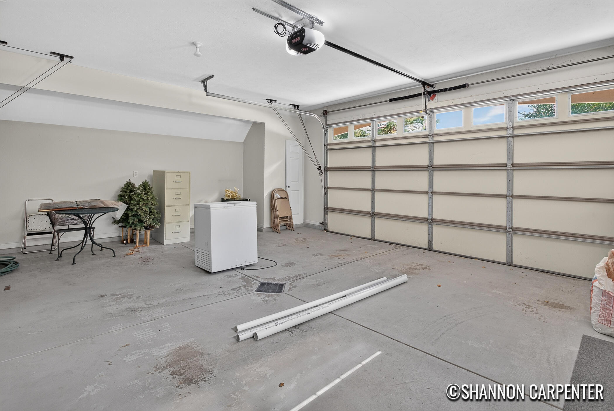 1901 Oakleigh Woods Drive NW Grand Rapids MI 49504