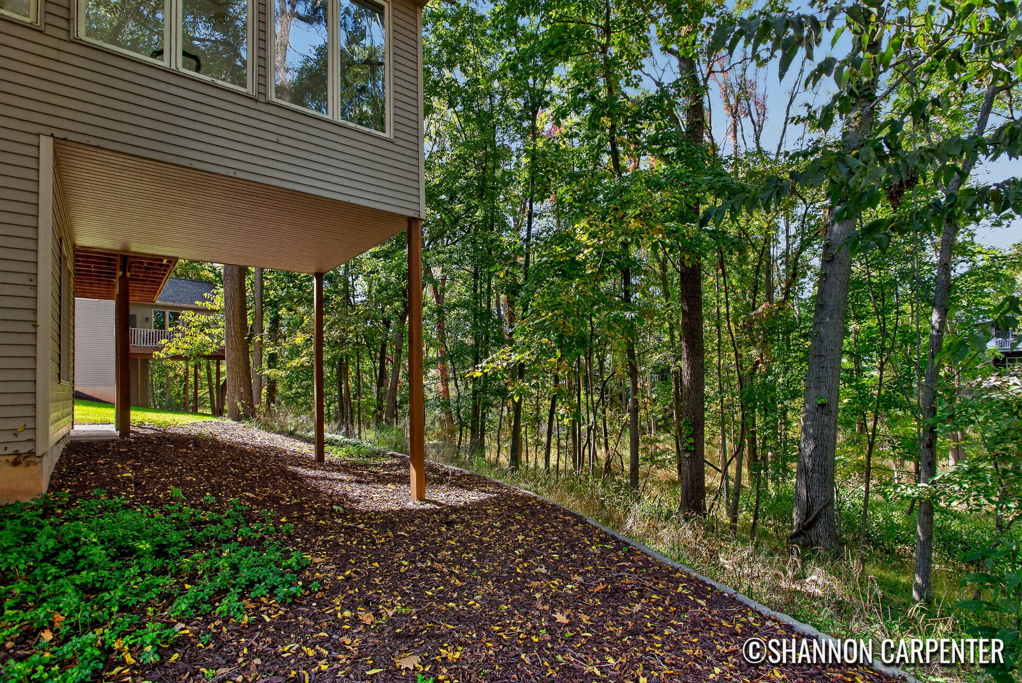 1901 Oakleigh Woods Drive NW Grand Rapids MI 49504