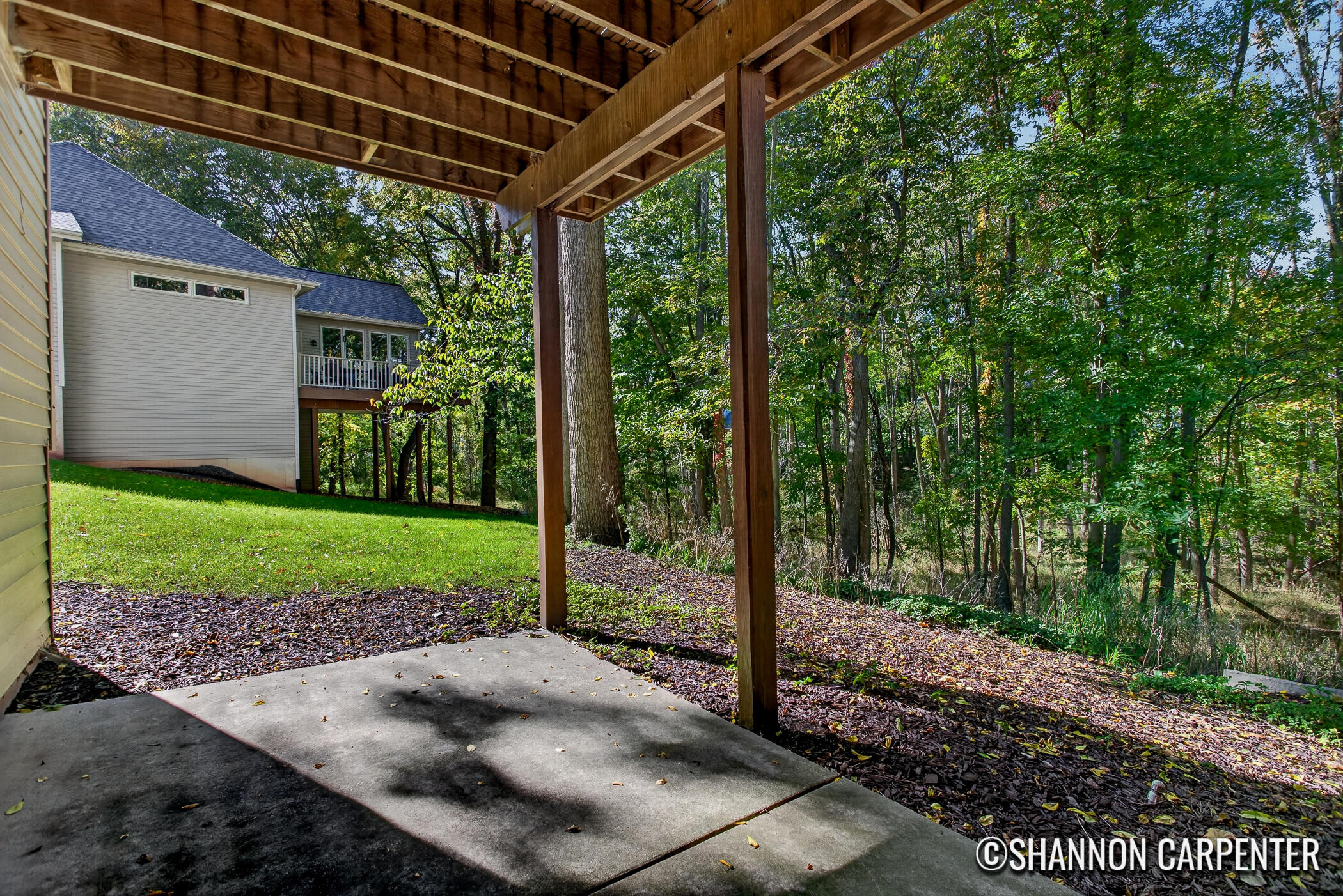 1901 Oakleigh Woods Drive NW Grand Rapids MI 49504