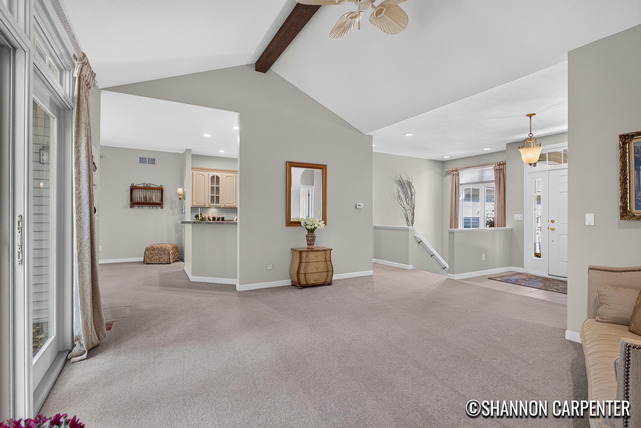 1901 Oakleigh Woods Drive NW Grand Rapids MI 49504