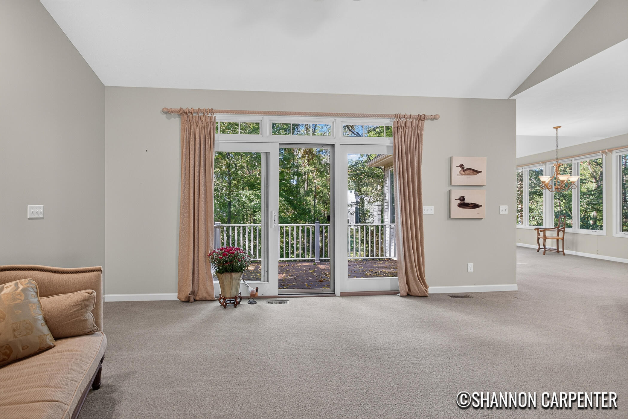 1901 Oakleigh Woods Drive NW Grand Rapids MI 49504