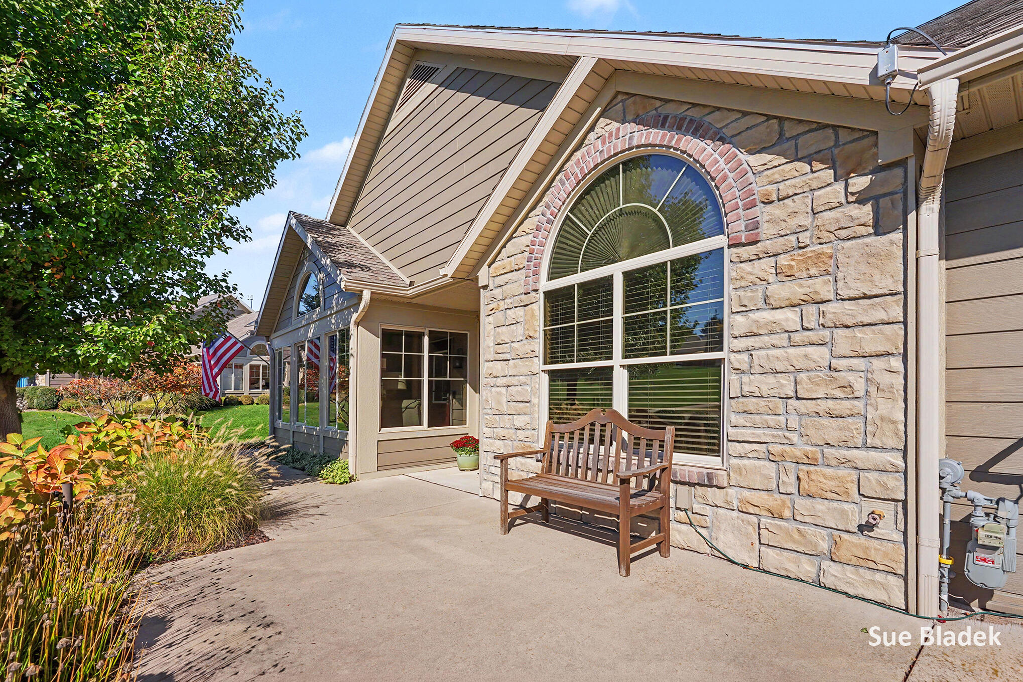 1201 Riverview Drive Holland MI 49423