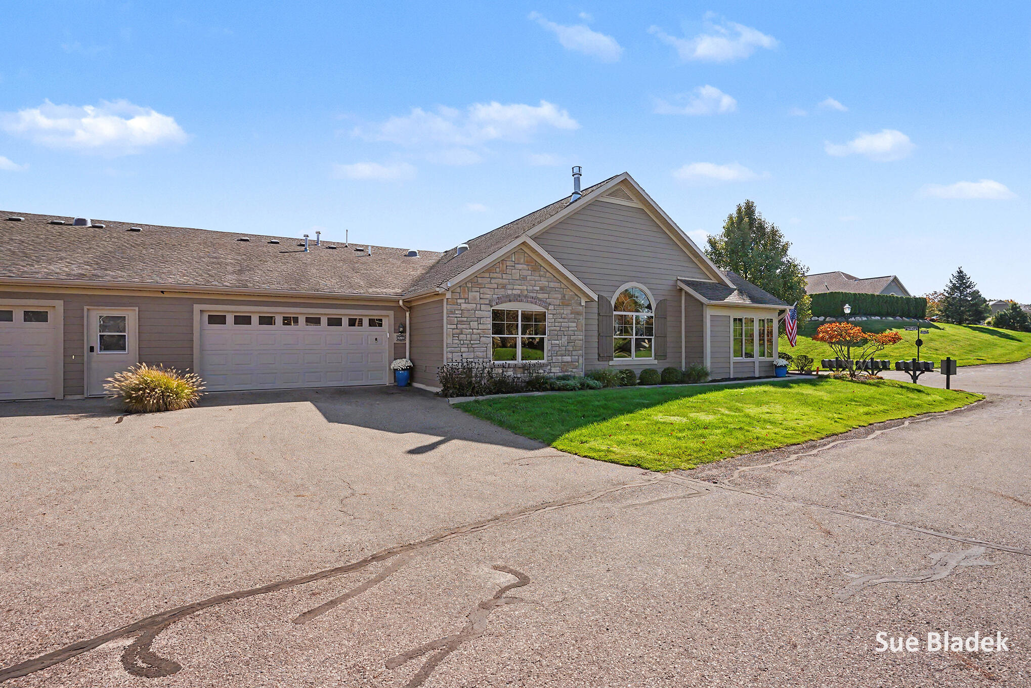 1201 Riverview Drive Holland MI 49423