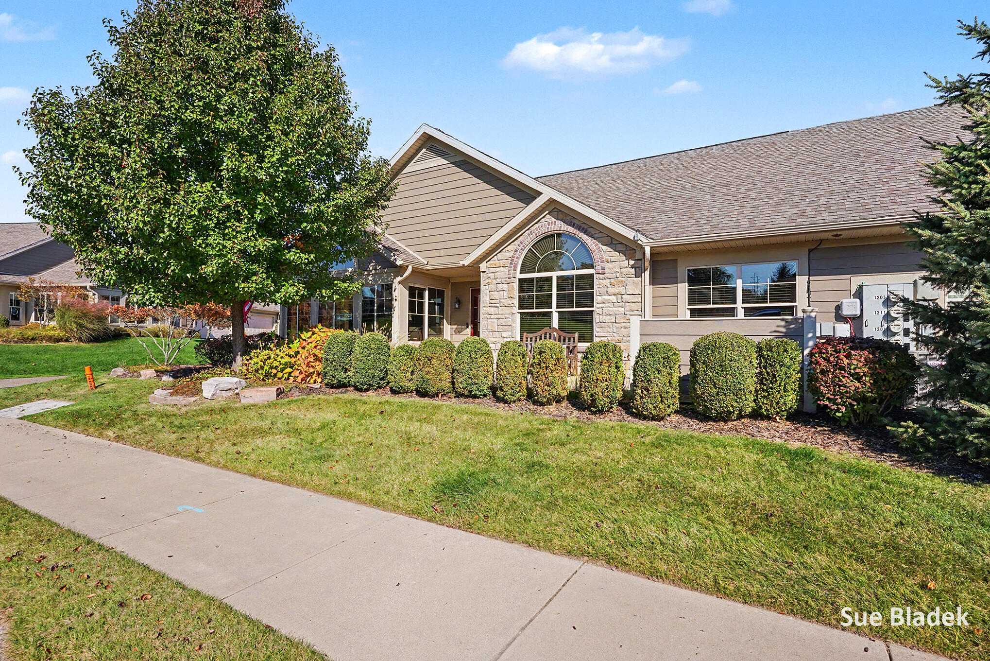 1201 Riverview Drive Holland MI 49423