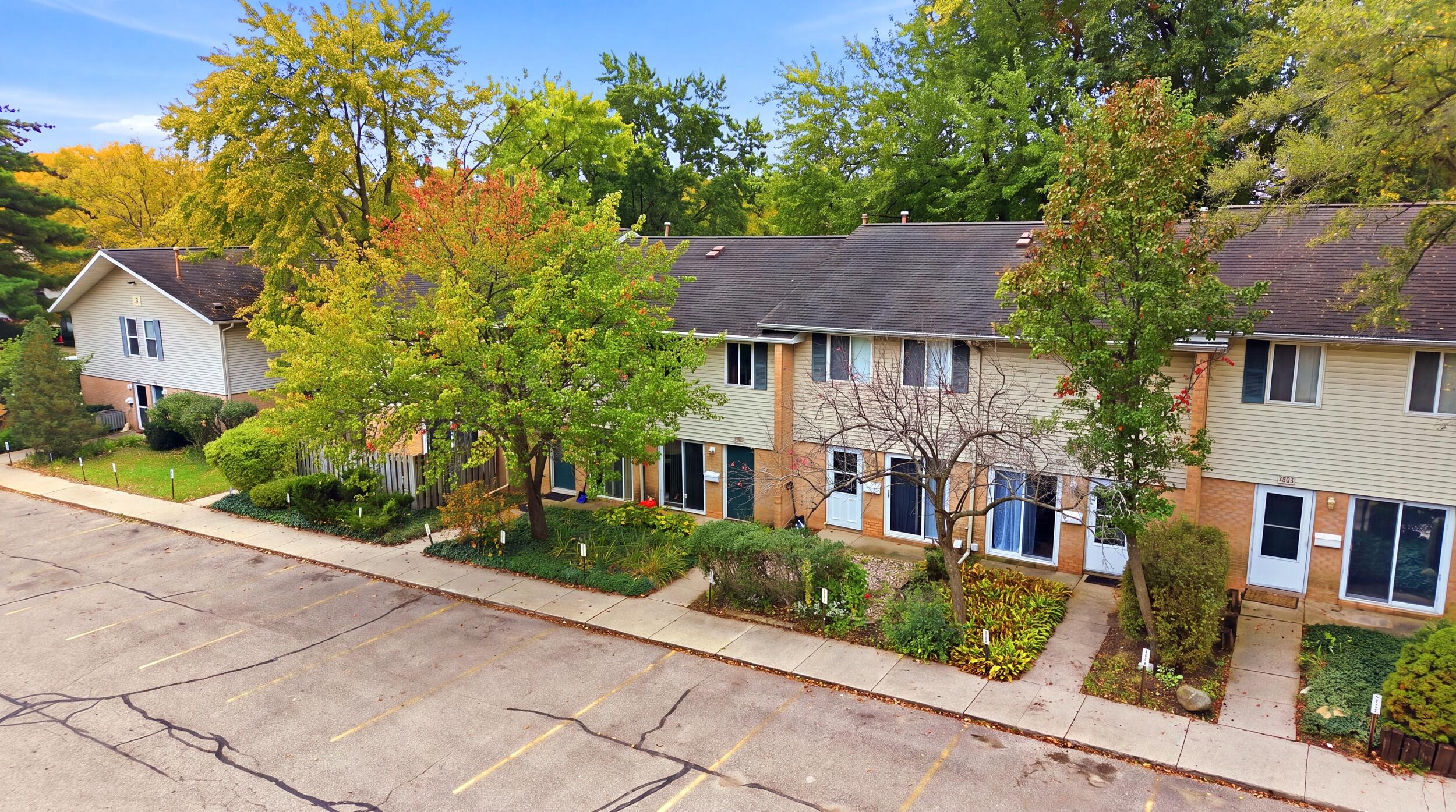 3647 Kenbrooke Court Kalamazoo MI 49006