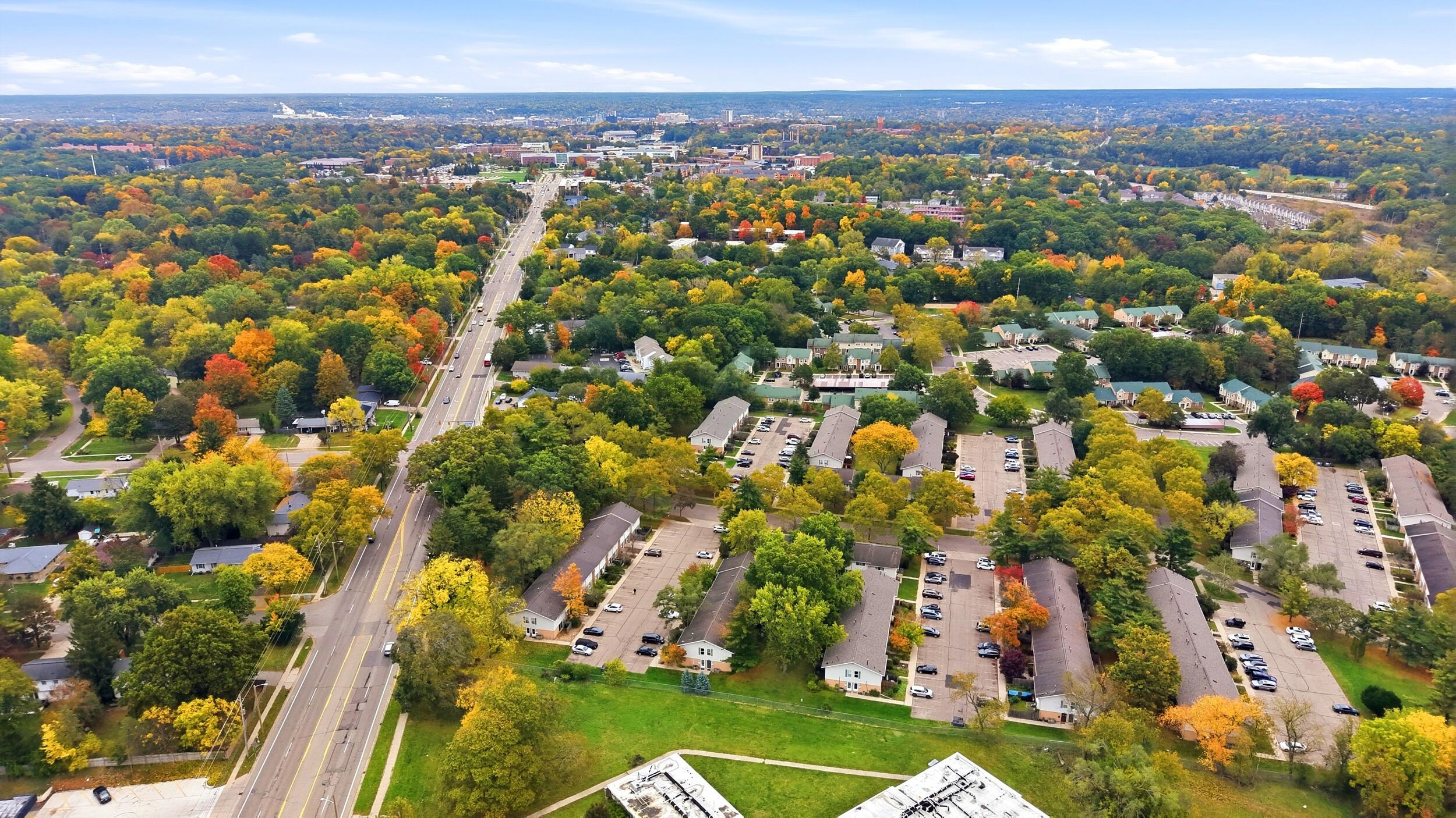 3647 Kenbrooke Court Kalamazoo MI 49006