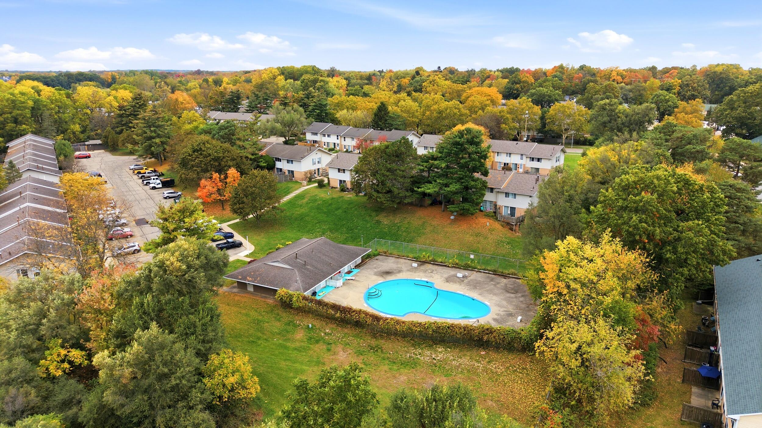 3647 Kenbrooke Court Kalamazoo MI 49006
