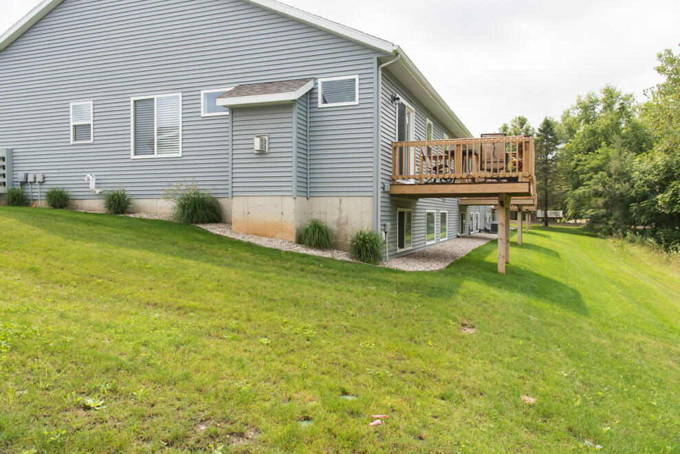 1423 N Village Circle Kalamazoo MI 49009