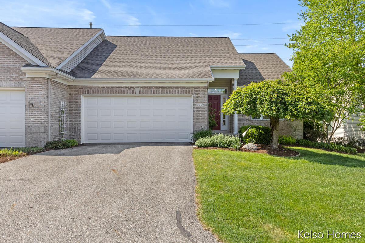 2009 Bryceway Court NE Grand Rapids MI 49505