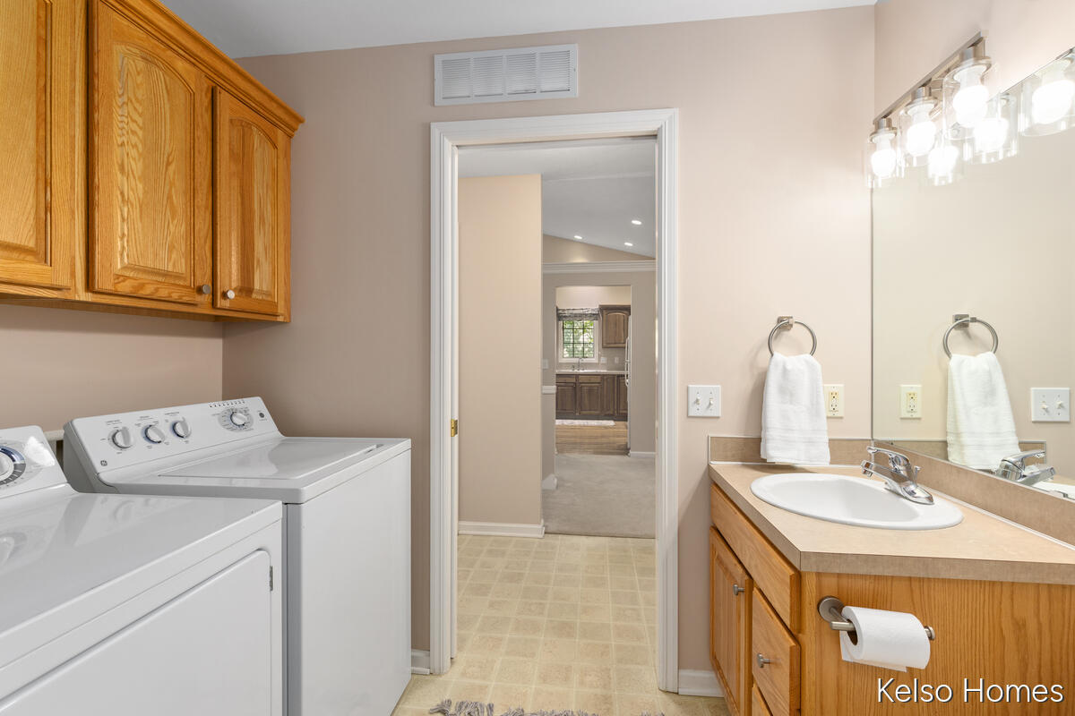 2009 Bryceway Court NE Grand Rapids MI 49505