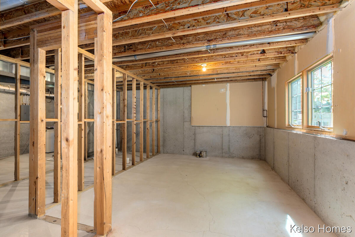 2009 Bryceway Court NE Grand Rapids MI 49505