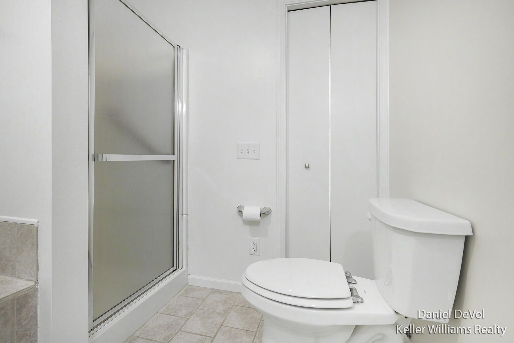 2697 Chatham Woods Drive SE Grand Rapids MI 49546