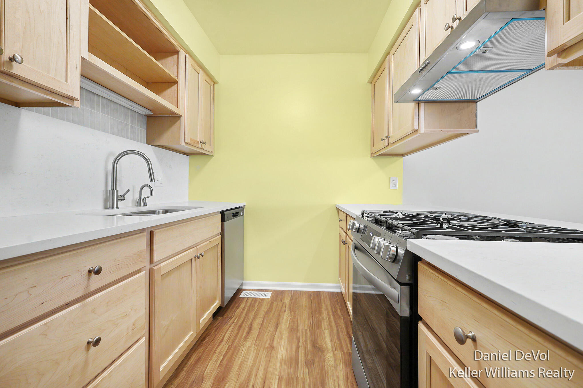 2697 Chatham Woods Drive SE Grand Rapids MI 49546