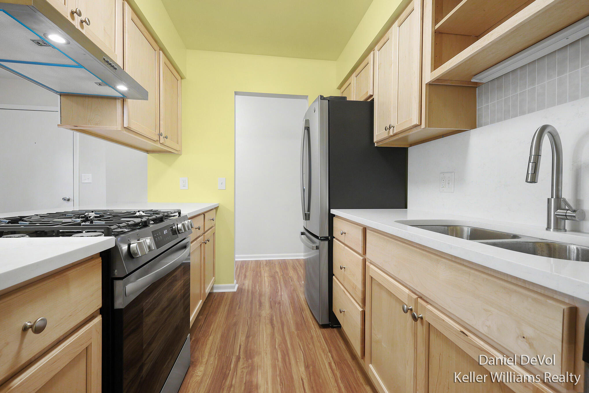 2697 Chatham Woods Drive SE Grand Rapids MI 49546