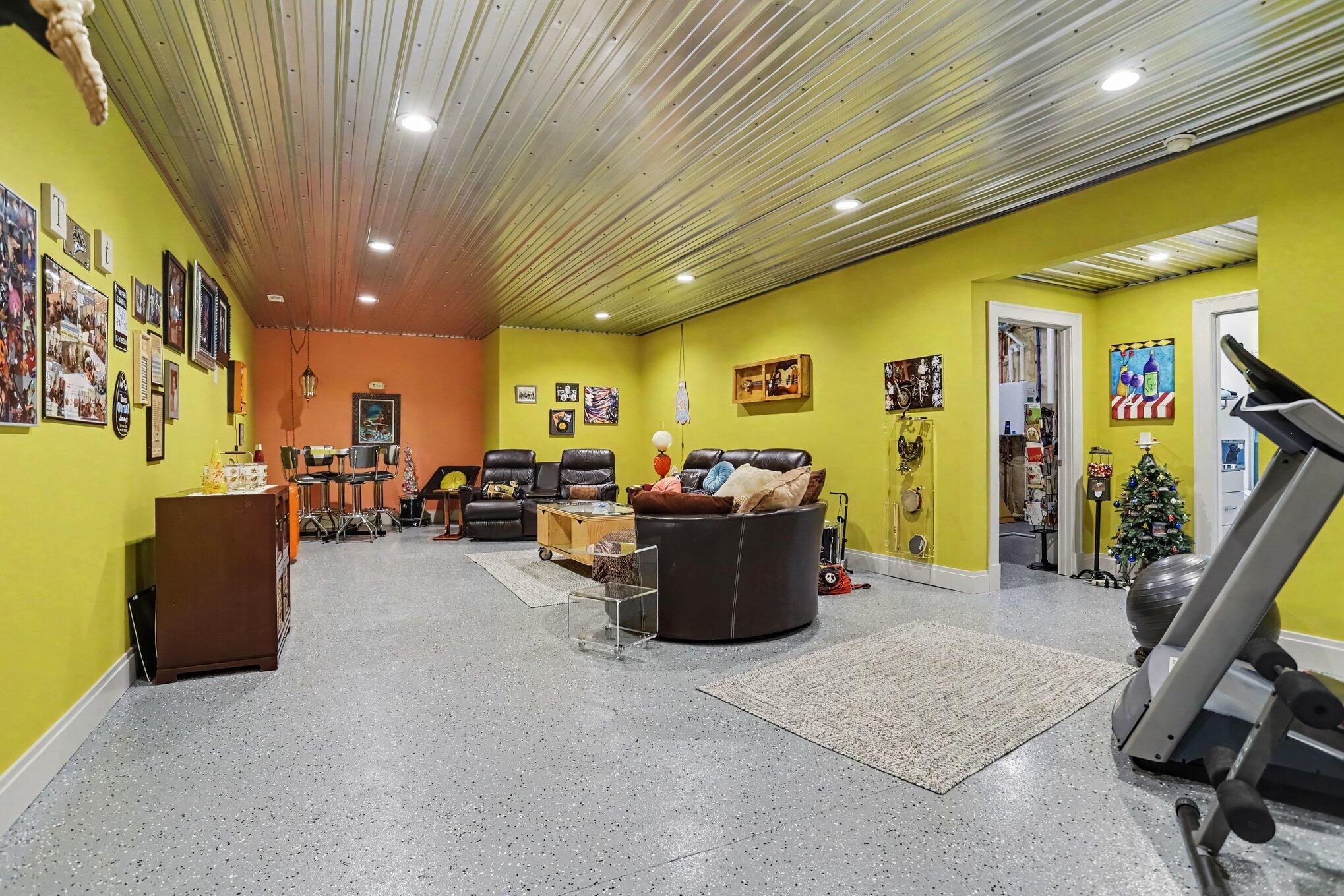 8241 Thimbleweed Trail Kalamazoo MI 49009