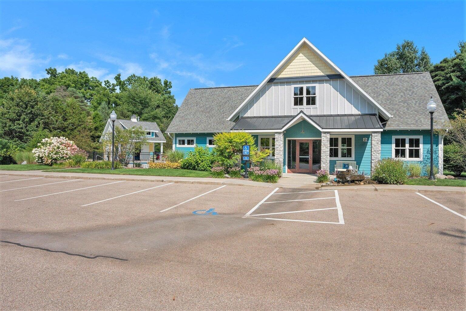 8241 Thimbleweed Trail Kalamazoo MI 49009