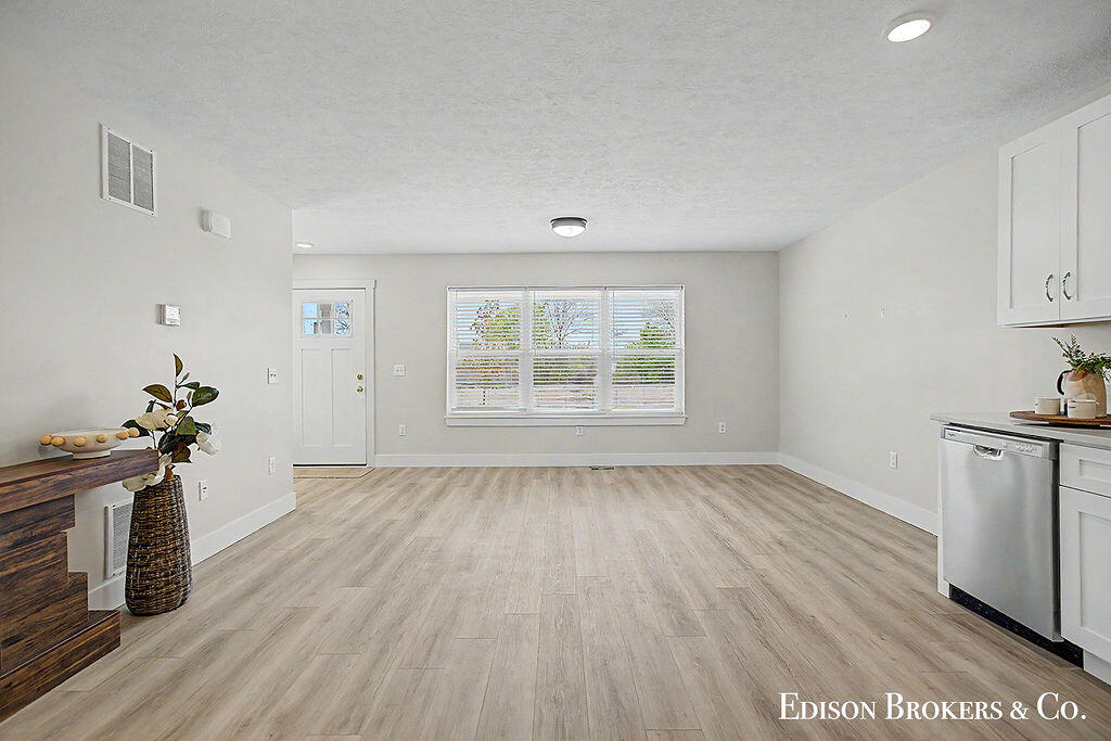 440 Pleasant Street SW Grand Rapids MI 49503