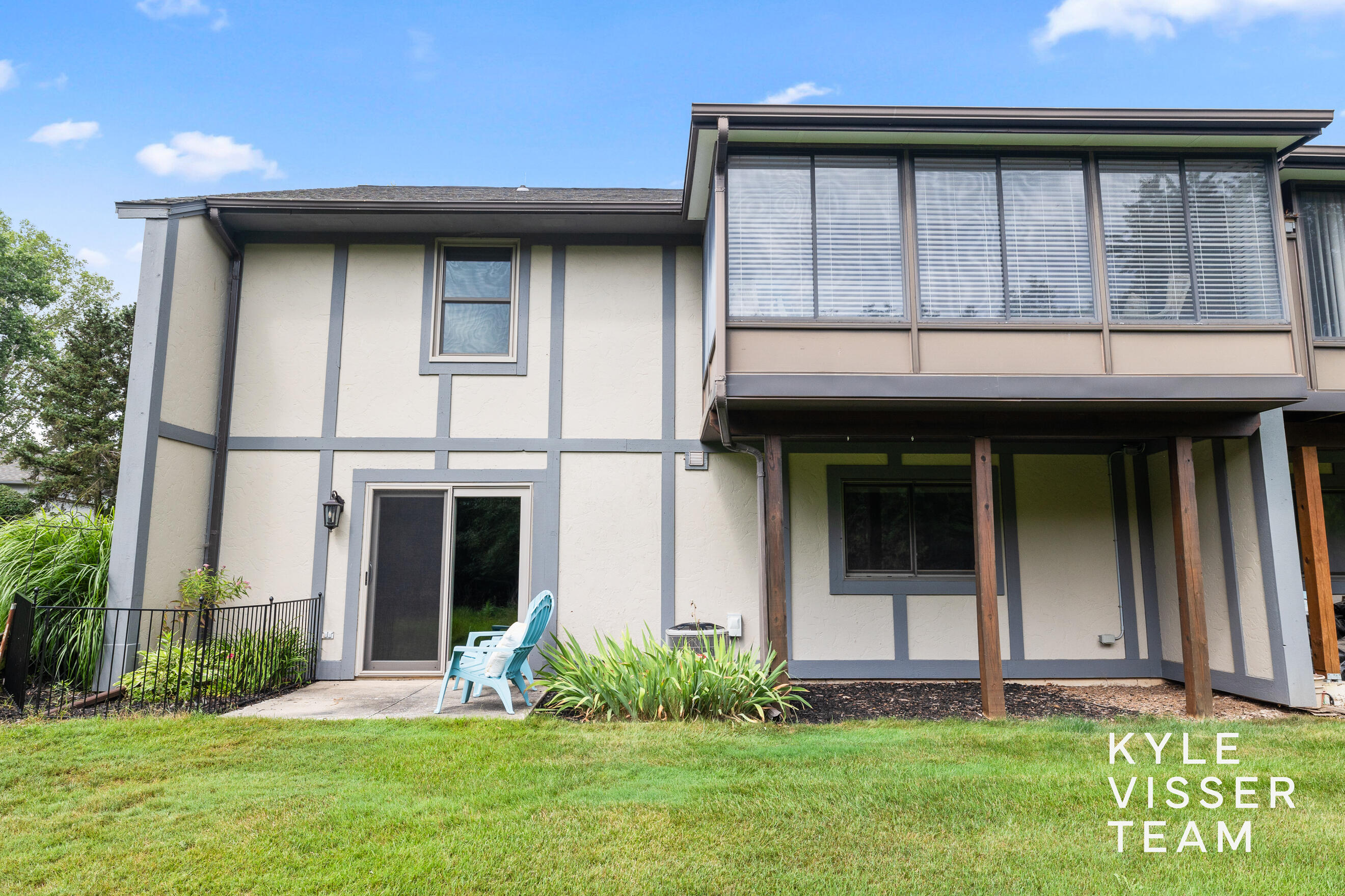 3042 Kay Drive SE Grand Rapids MI 49508