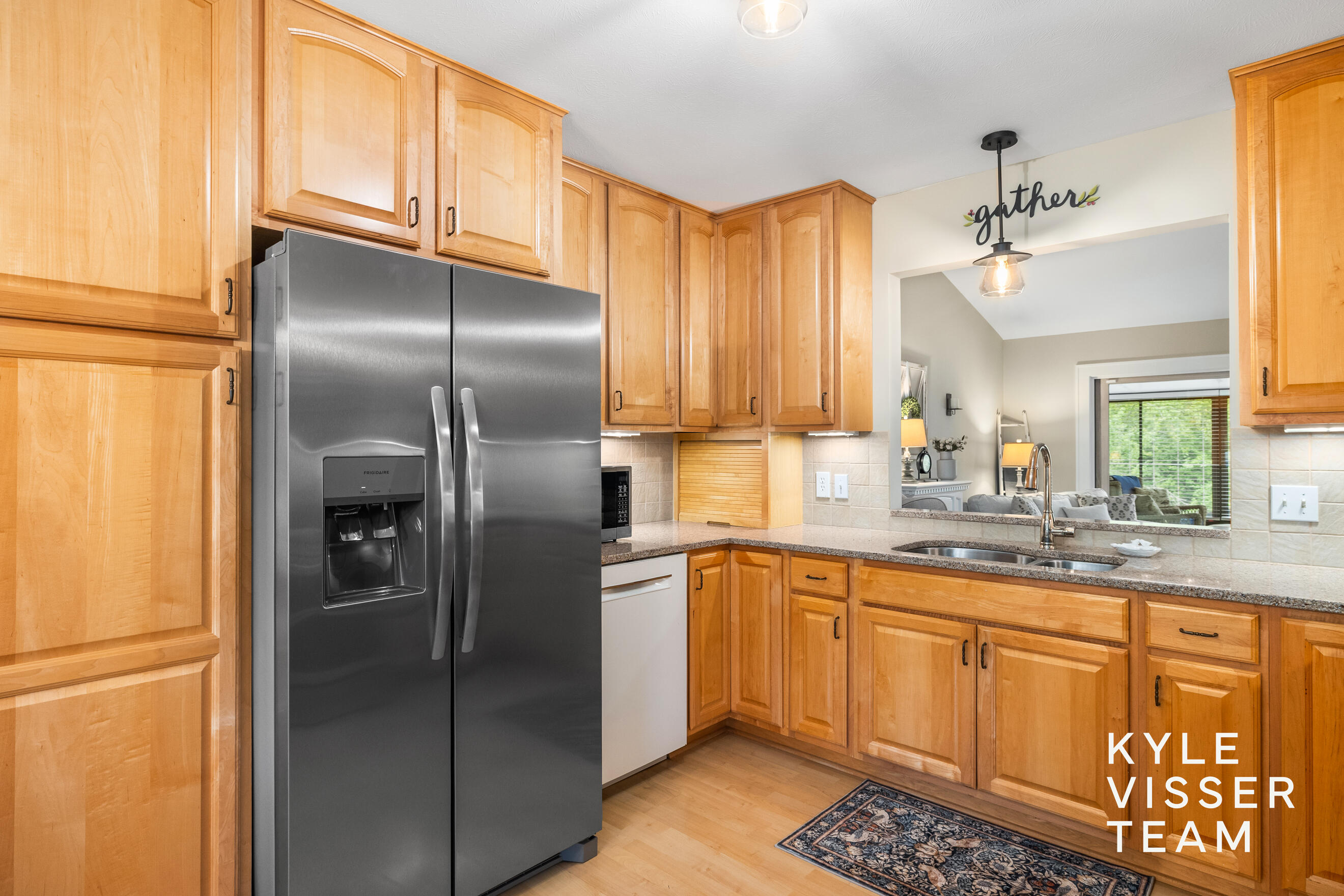 3042 Kay Drive SE Grand Rapids MI 49508
