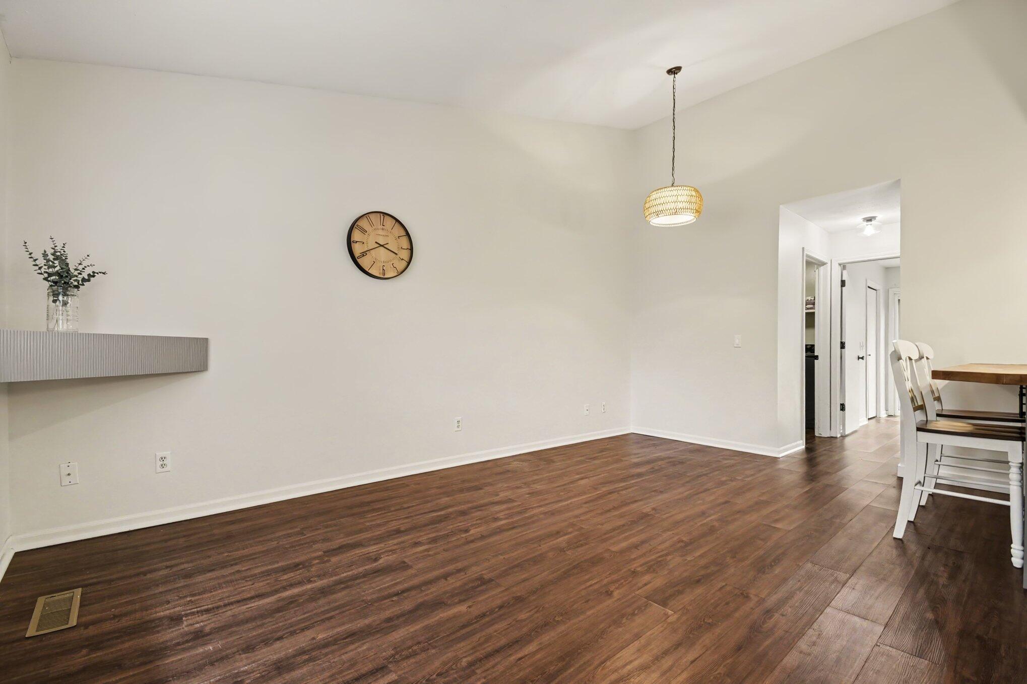 4239 SE Eastcastle Court SE Grand Rapids MI 49508