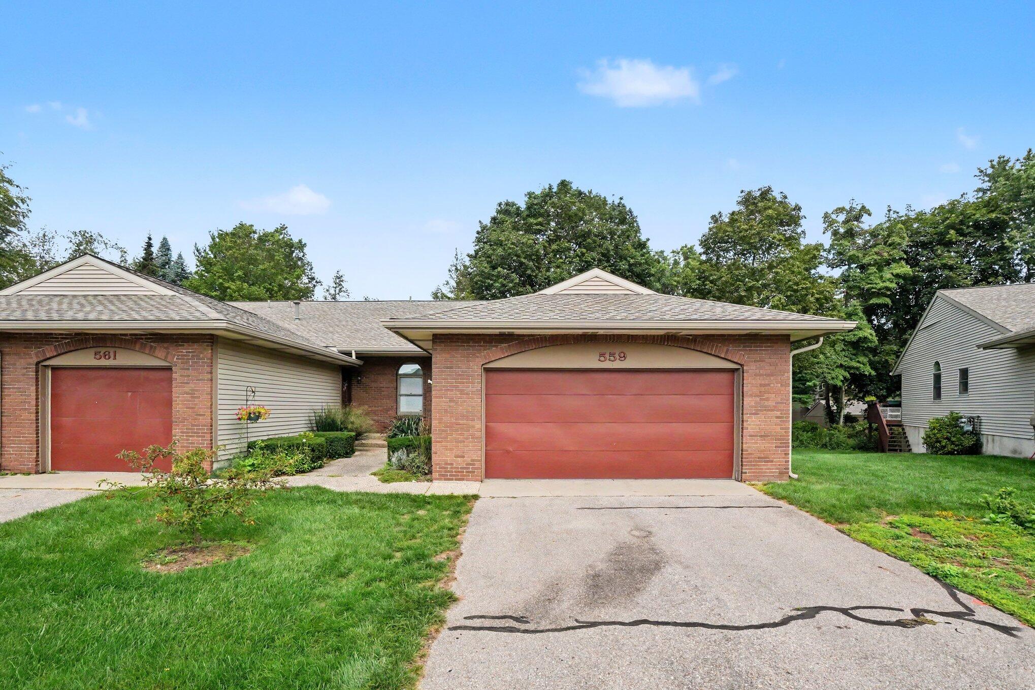 559 Spring Lane Holland MI 49423