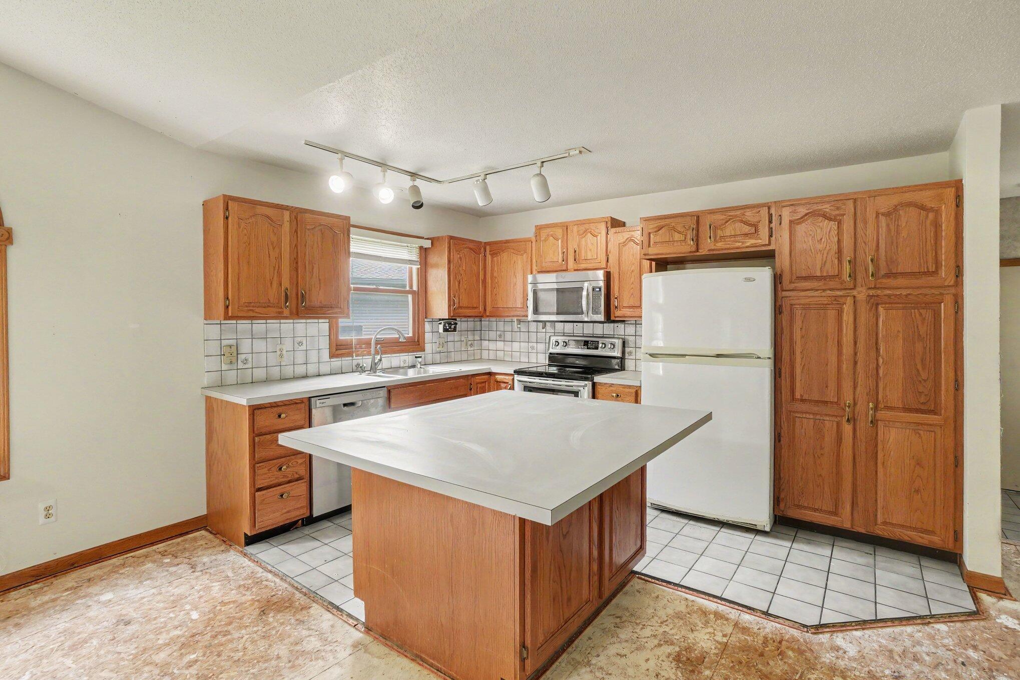 559 Spring Lane Holland MI 49423