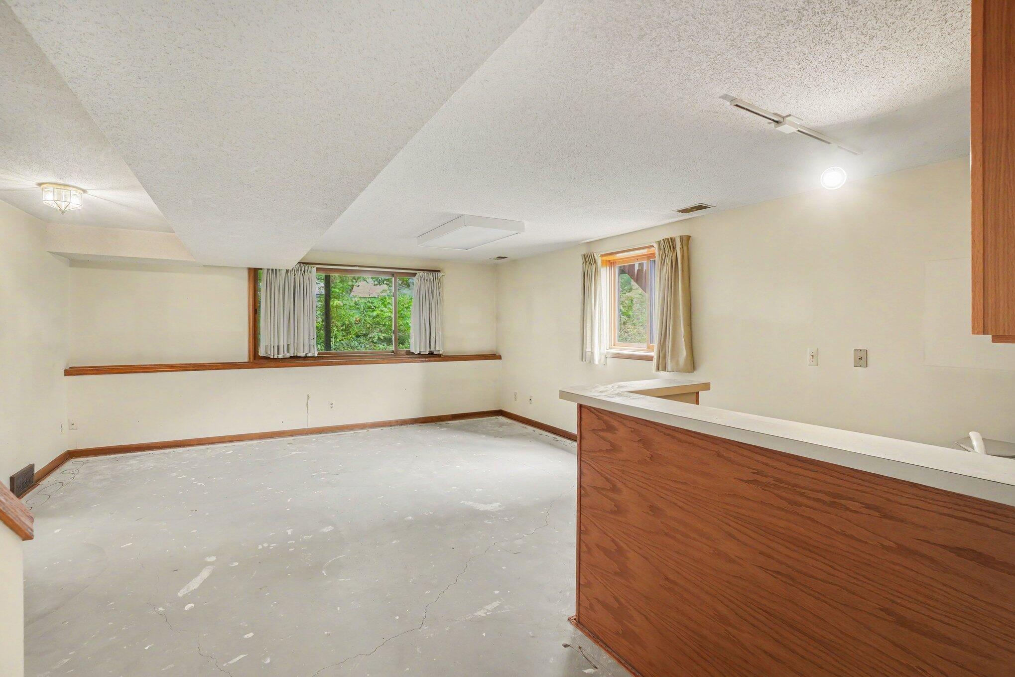 559 Spring Lane Holland MI 49423
