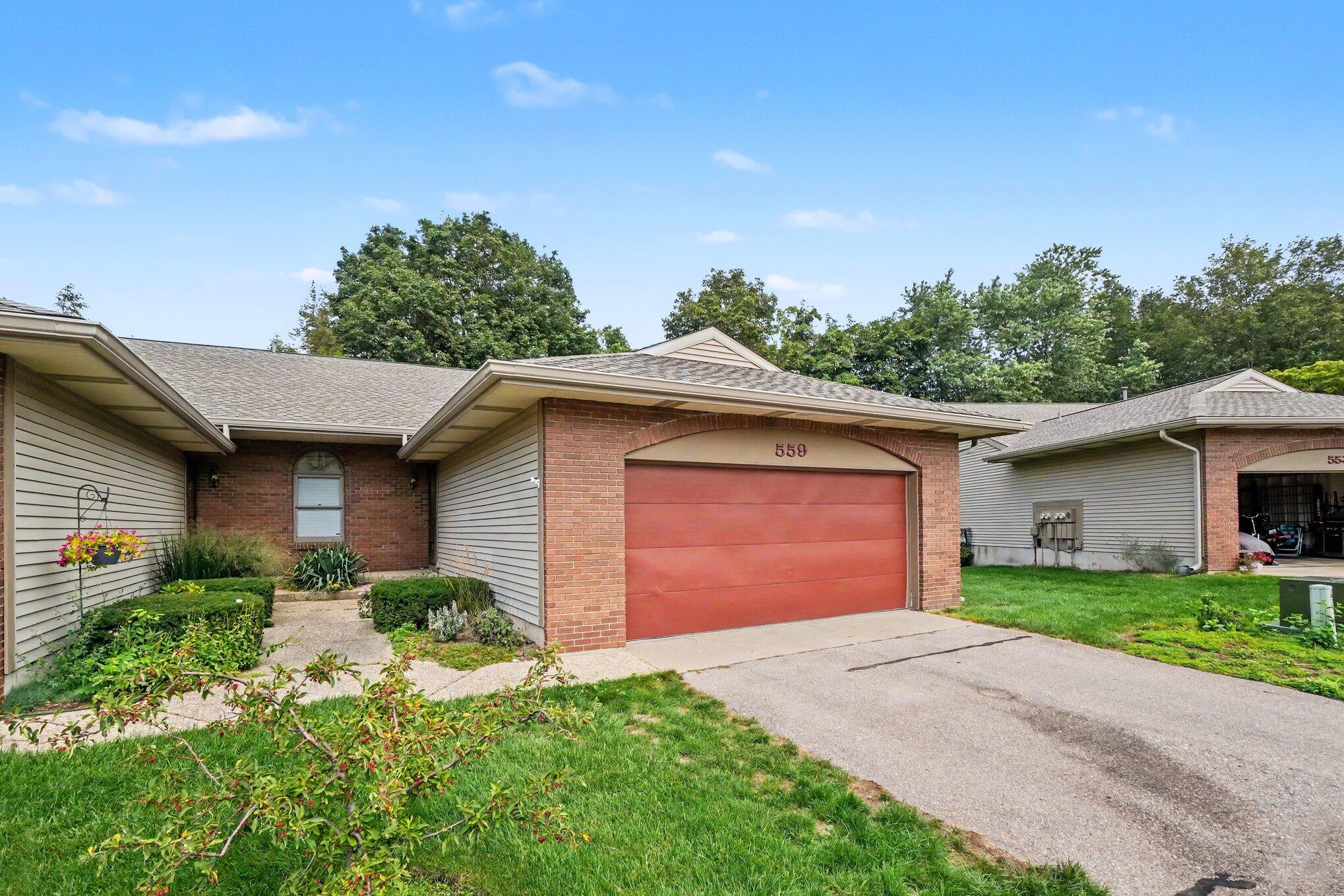 559 Spring Lane Holland MI 49423