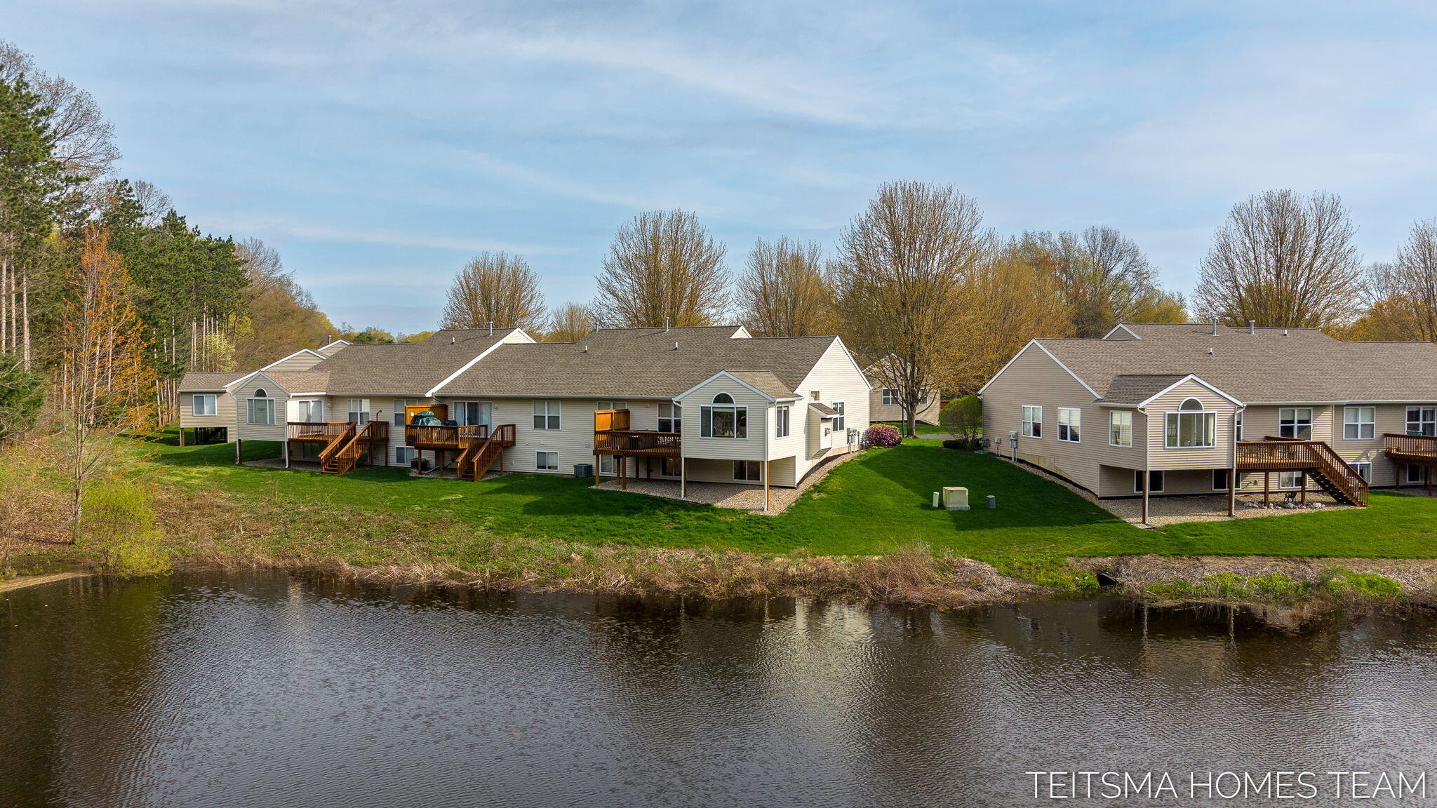 15443 Winchester Circle Grand Haven MI 49417