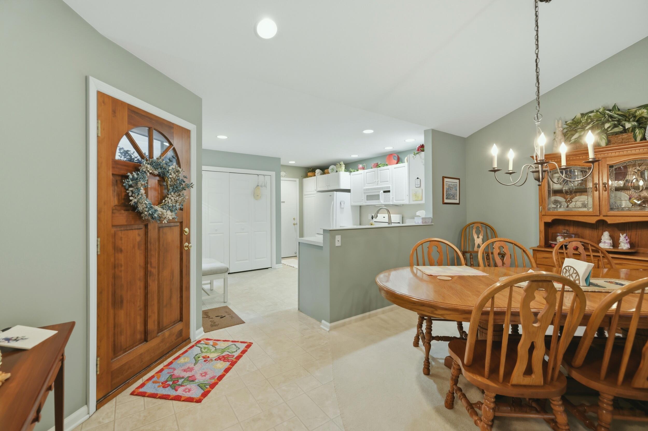 2203 Shetland Drive NE Grand Rapids MI 49505