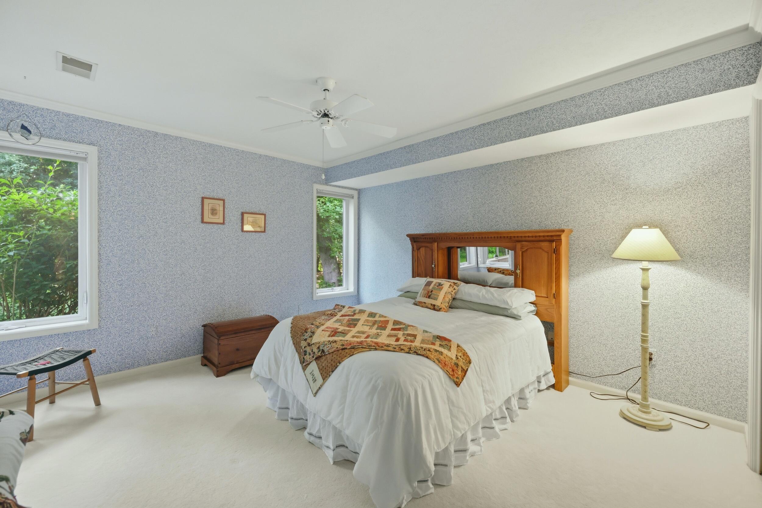 2203 Shetland Drive NE Grand Rapids MI 49505