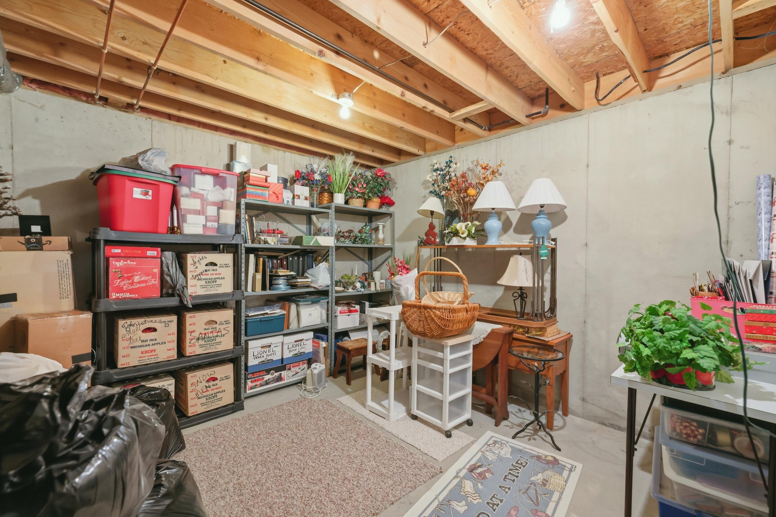 2203 Shetland Drive NE Grand Rapids MI 49505
