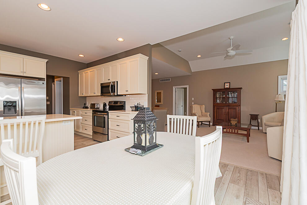 2623 W Port Drive Kalamazoo MI 49009
