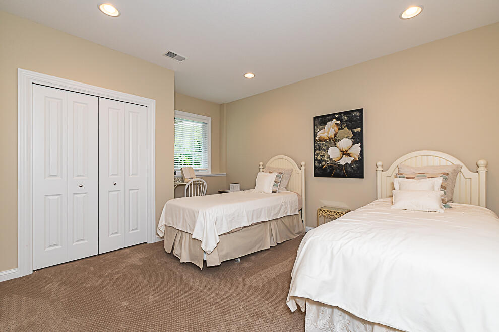2623 W Port Drive Kalamazoo MI 49009