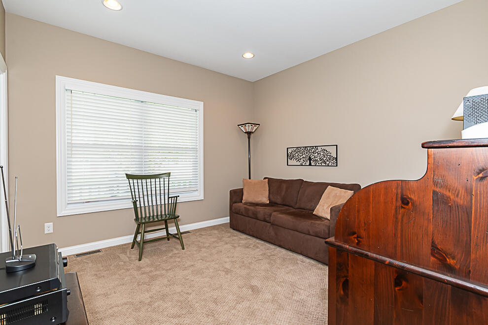 2623 W Port Drive Kalamazoo MI 49009