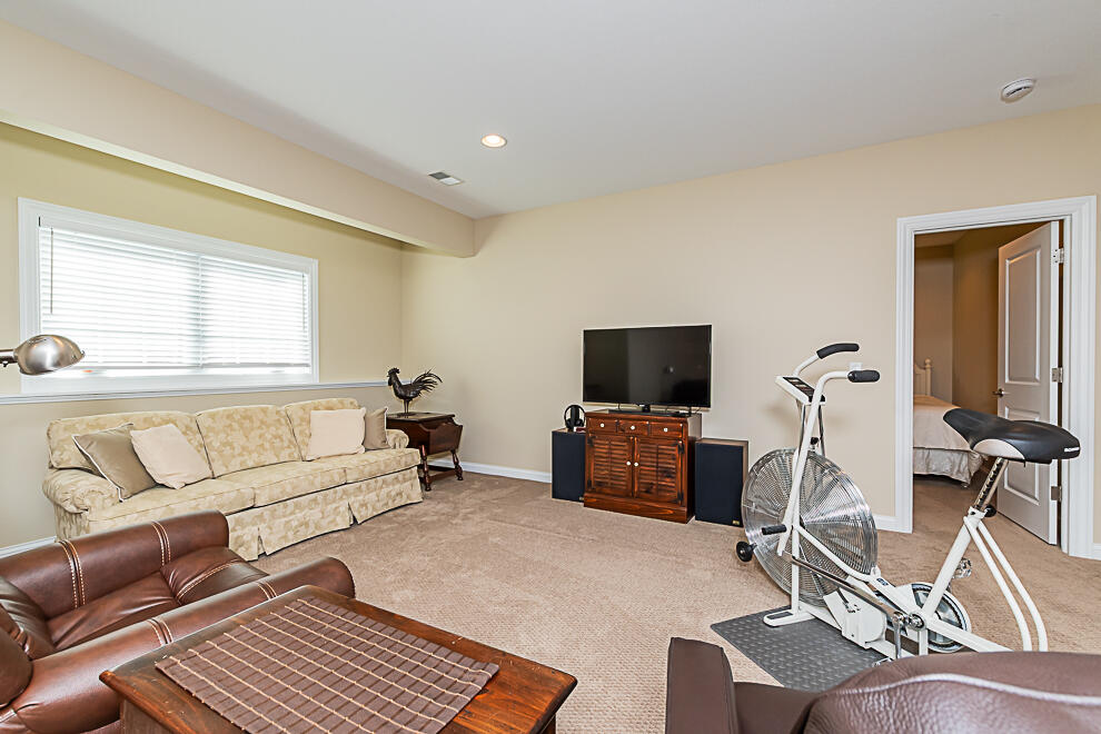 2623 W Port Drive Kalamazoo MI 49009