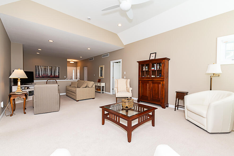 2623 W Port Drive Kalamazoo MI 49009