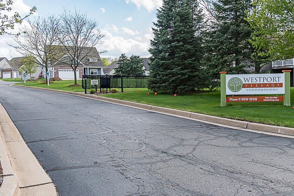 2623 W Port Drive Kalamazoo MI 49009