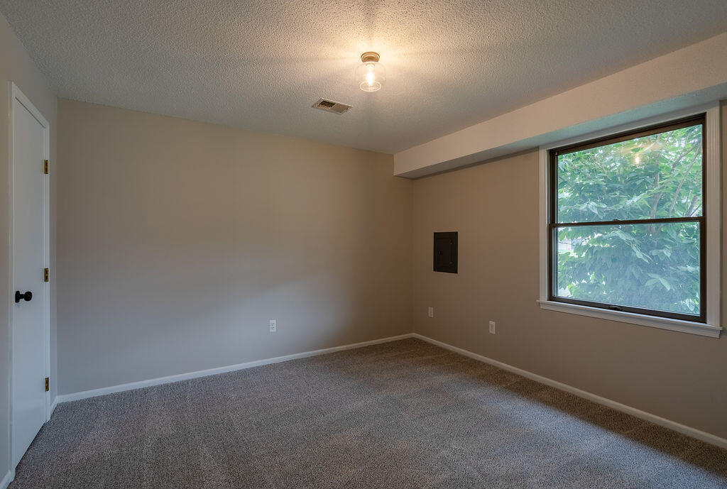 7028 Springtree Lane SW Grand Rapids MI 49548