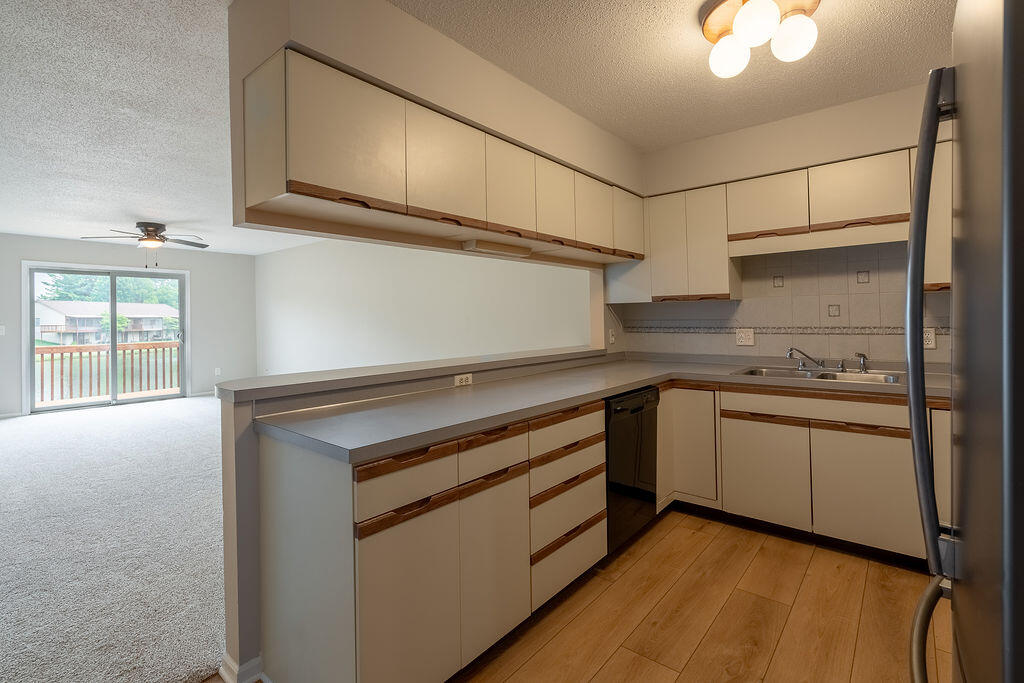 7028 Springtree Lane SW Grand Rapids MI 49548