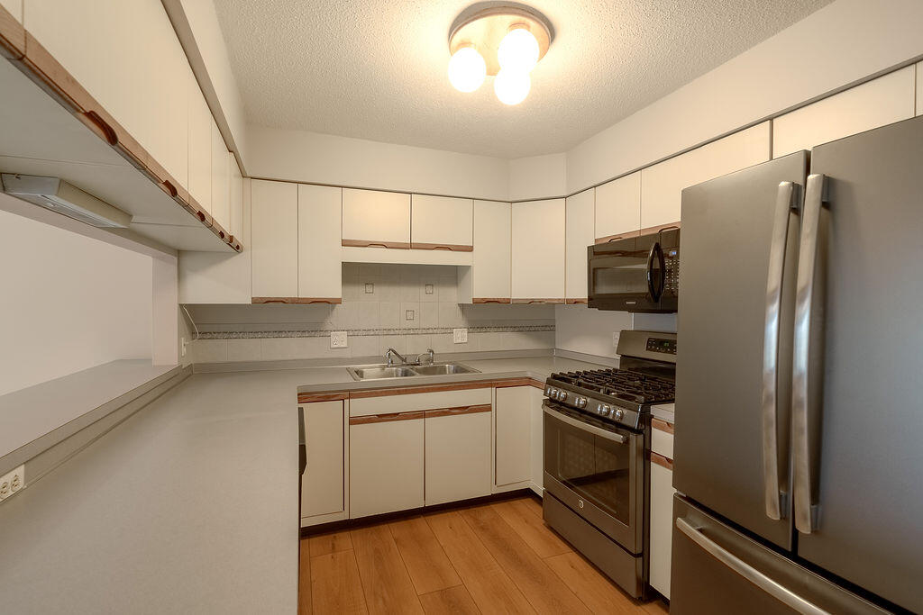 7028 Springtree Lane SW Grand Rapids MI 49548
