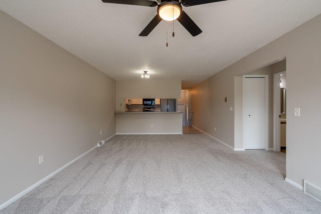 7028 Springtree Lane SW Grand Rapids MI 49548