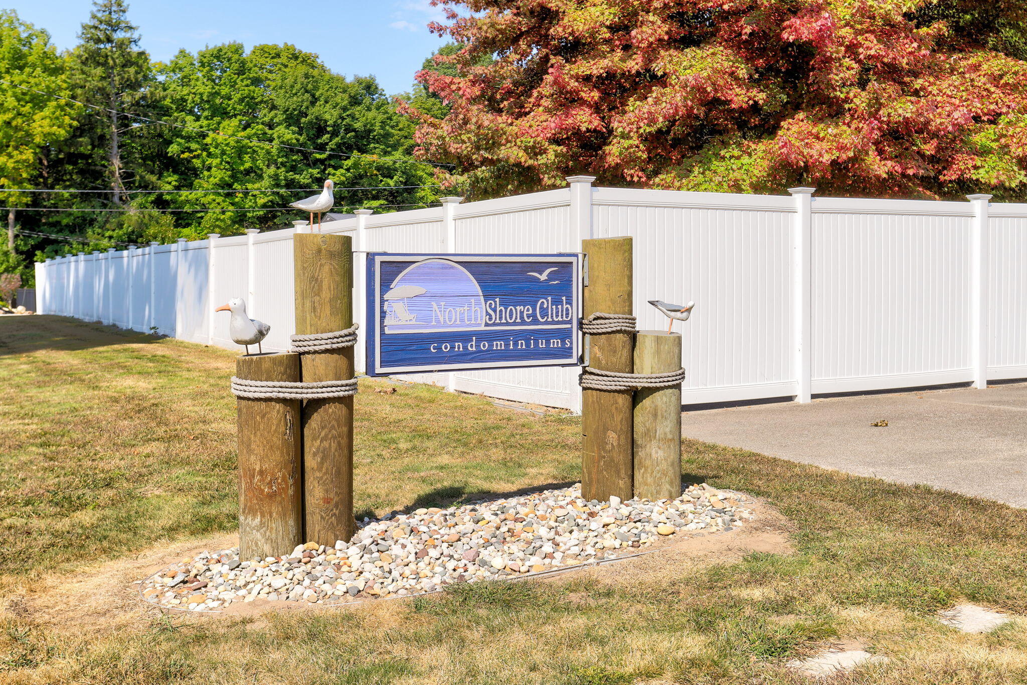 07370 N North Shore Drive South Haven MI 49090