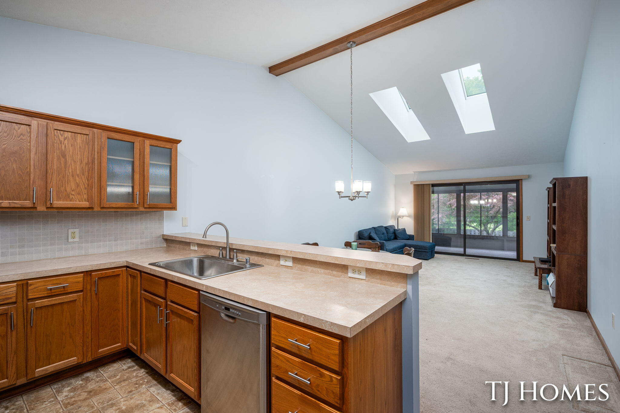 2466 Bridgeport Lane SE Grand Rapids MI 49508