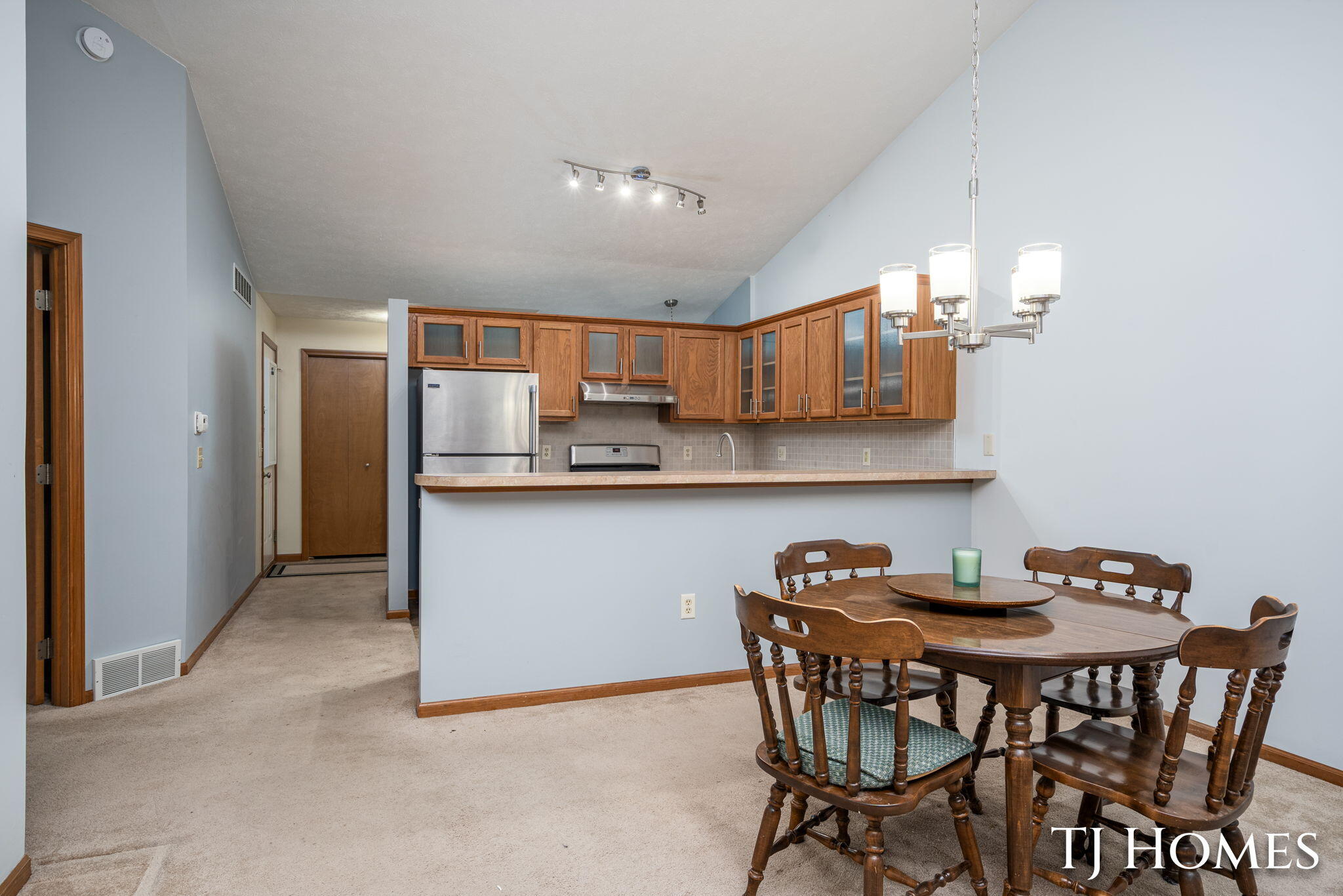 2466 Bridgeport Lane SE Grand Rapids MI 49508
