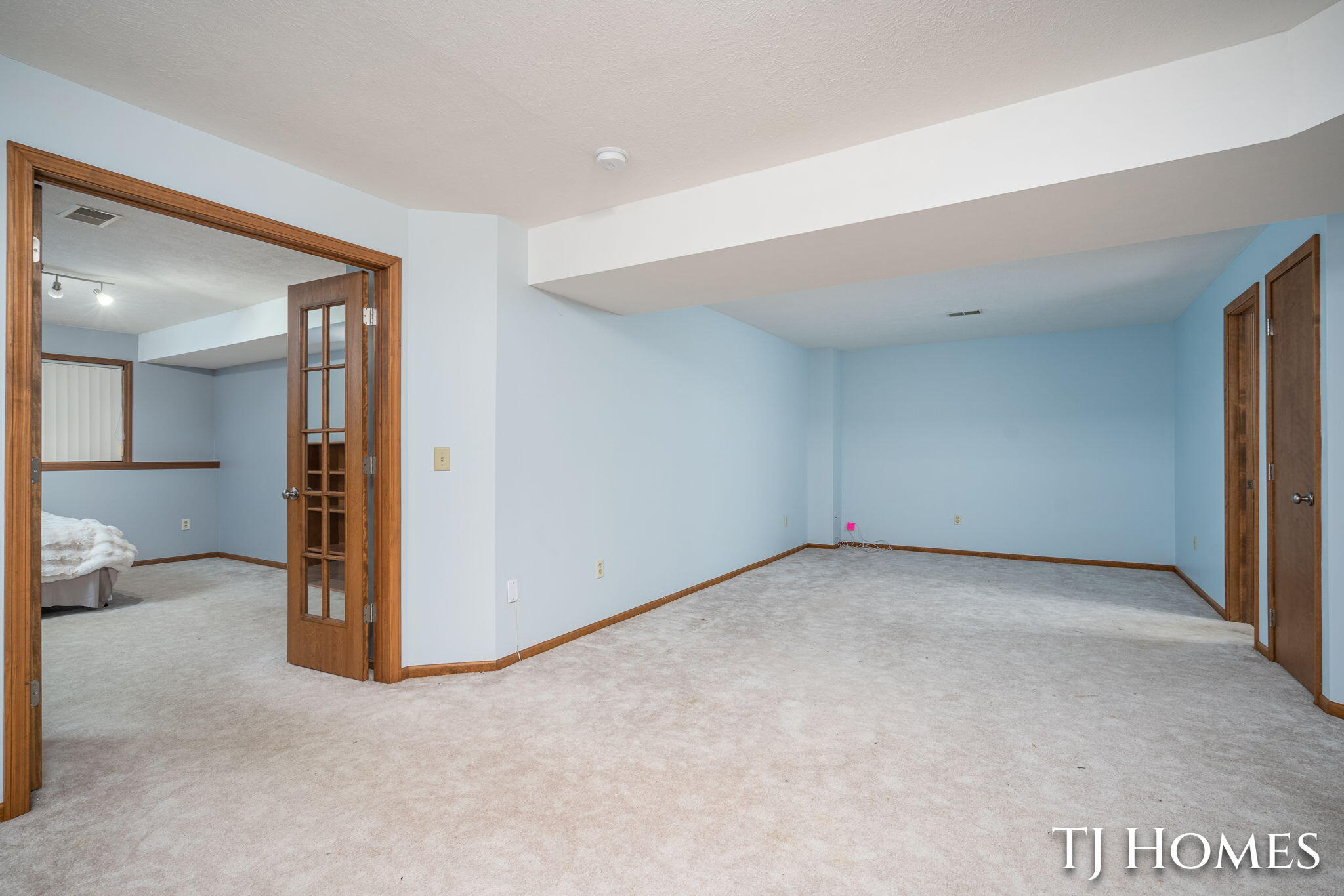 2466 Bridgeport Lane SE Grand Rapids MI 49508