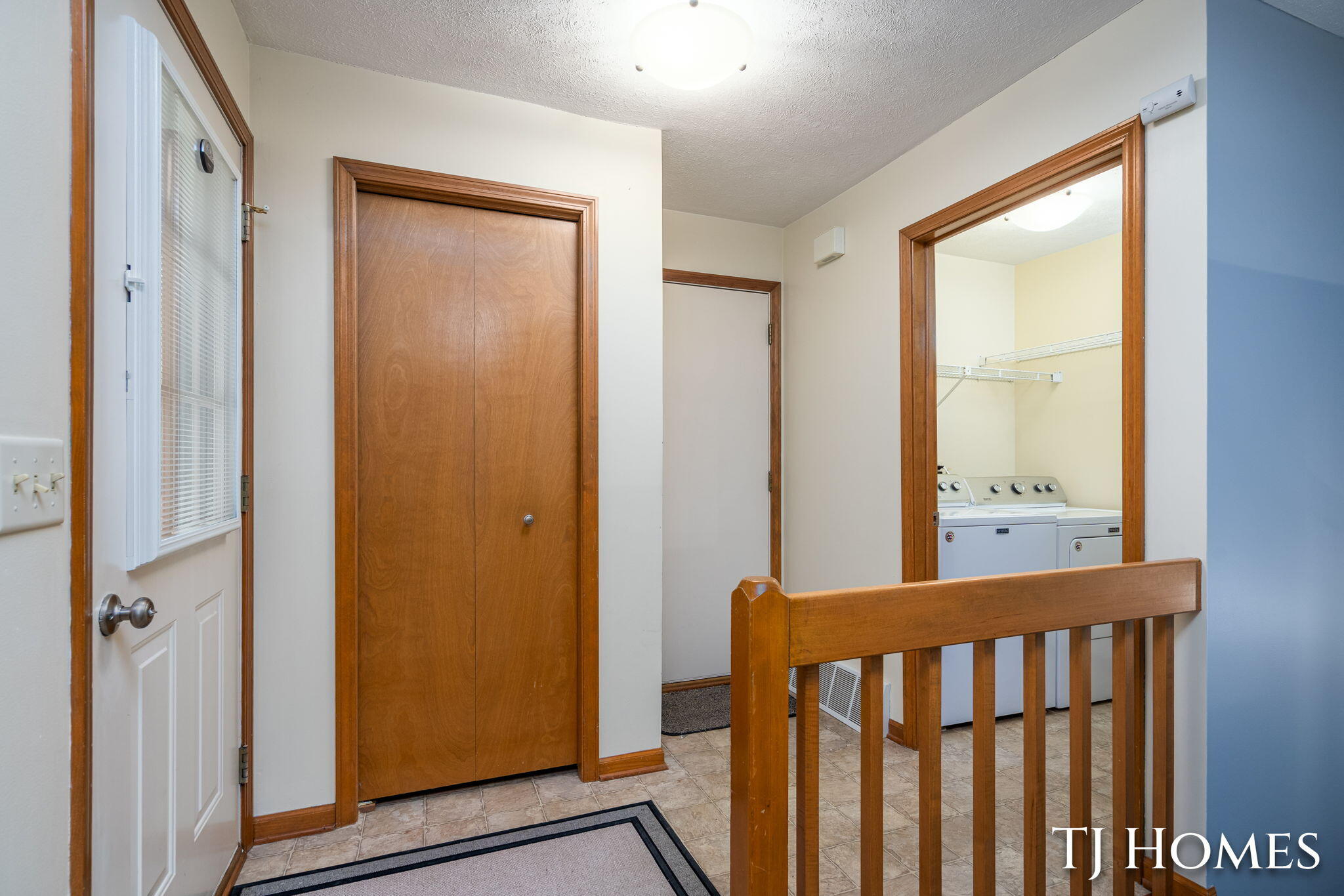 2466 Bridgeport Lane SE Grand Rapids MI 49508
